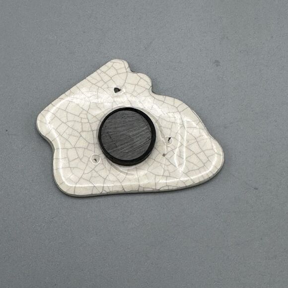 Vtg Dedham Potting Shed Bunny Rabbit Refridgerator Magnet Easter Cottagecore - Picture 3 of 6